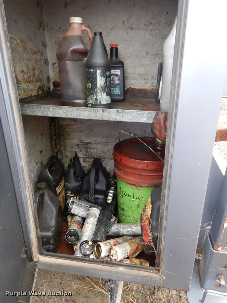 image for item DE4328 1997 Ford F450 Super Duty utility truck