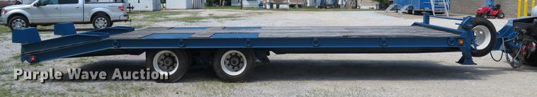 image for item DE8202 2012 Trail King TK40LP-262 equipment trailer