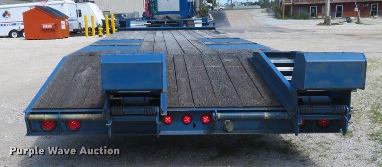 image for item DE8202 2012 Trail King TK40LP-262 equipment trailer