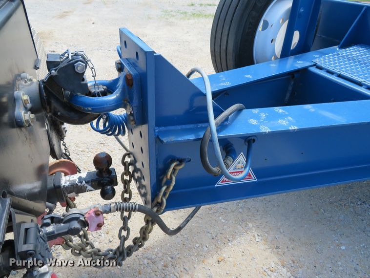 image for item DE8202 2012 Trail King TK40LP-262 equipment trailer