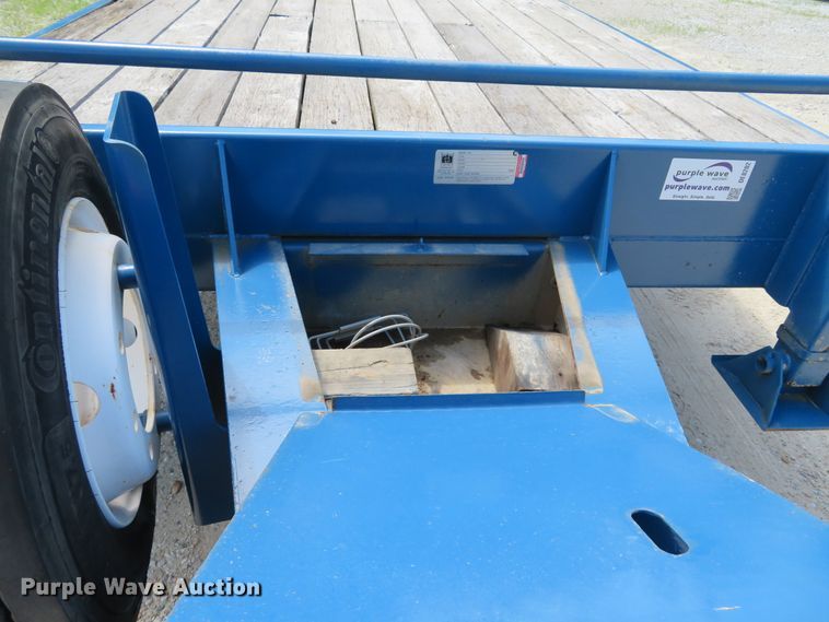 image for item DE8202 2012 Trail King TK40LP-262 equipment trailer