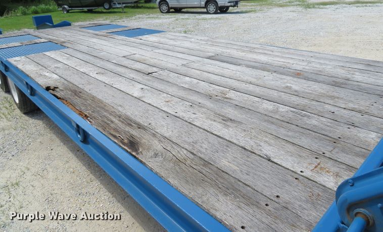 image for item DE8202 2012 Trail King TK40LP-262 equipment trailer