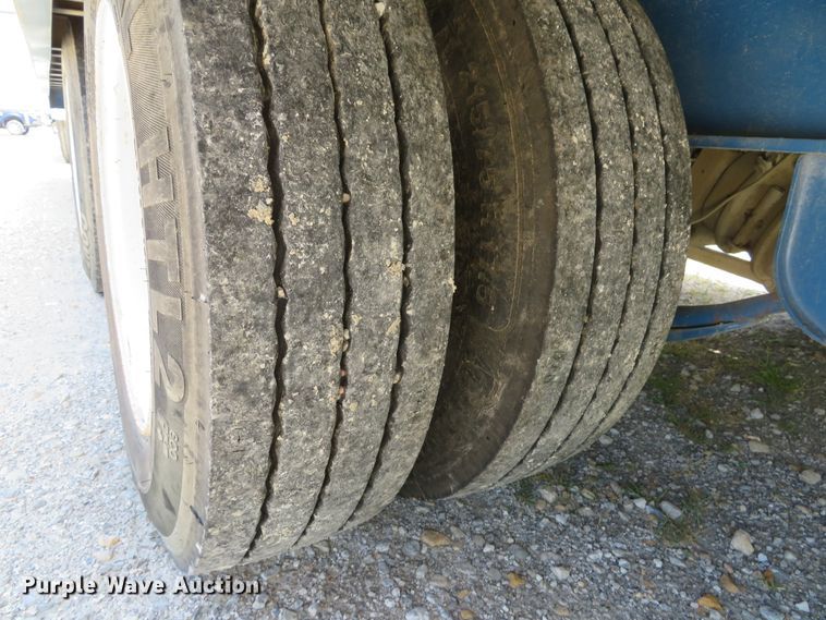 image for item DE8202 2012 Trail King TK40LP-262 equipment trailer