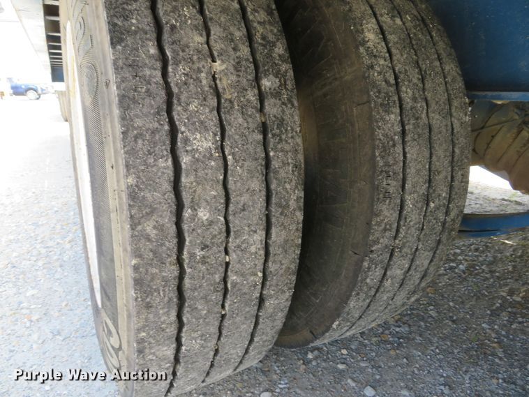 image for item DE8202 2012 Trail King TK40LP-262 equipment trailer