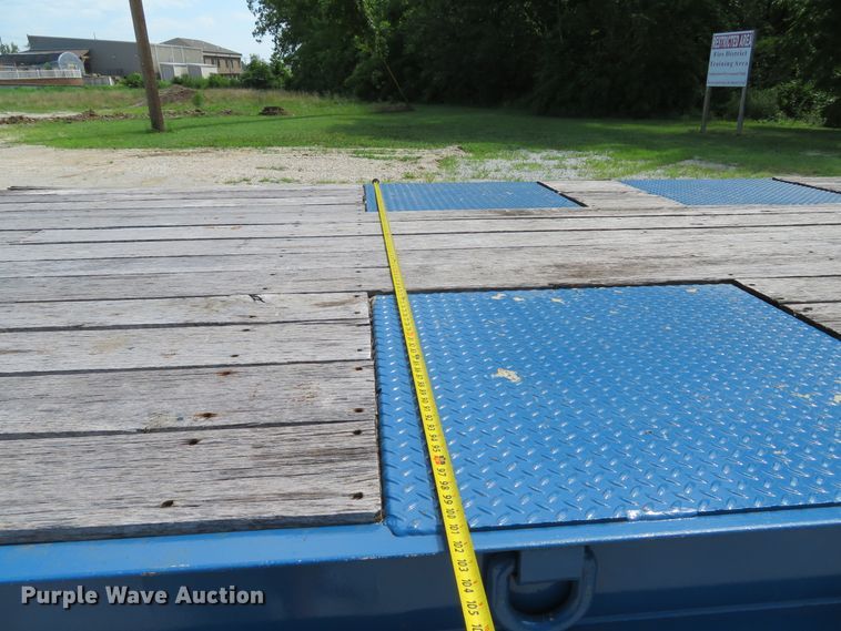 image for item DE8202 2012 Trail King TK40LP-262 equipment trailer