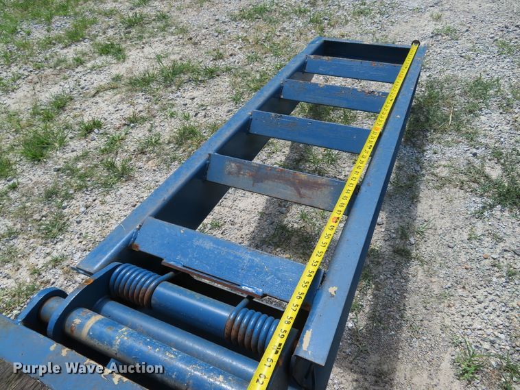 image for item DE8202 2012 Trail King TK40LP-262 equipment trailer