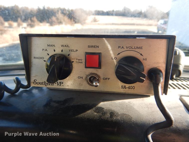 image for item DF7337 1978 International Loadstar 1700 pumper truck