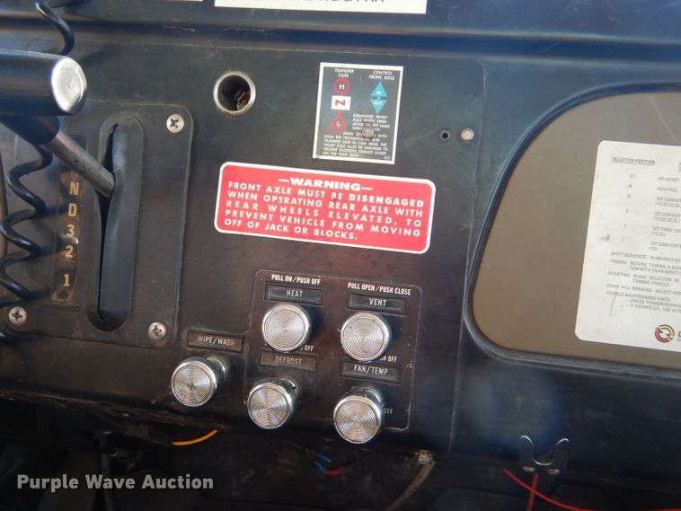 image for item DF7337 1978 International Loadstar 1700 pumper truck