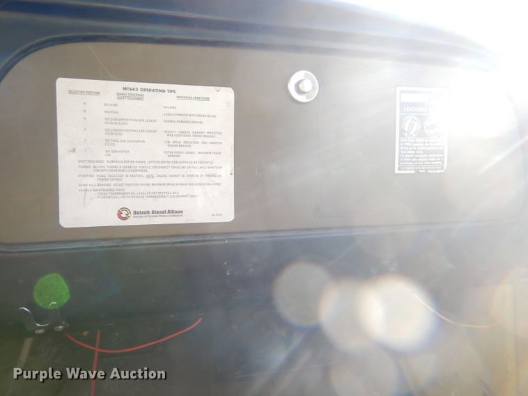 image for item DF7337 1978 International Loadstar 1700 pumper truck