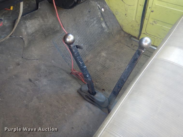 image for item DF7337 1978 International Loadstar 1700 pumper truck