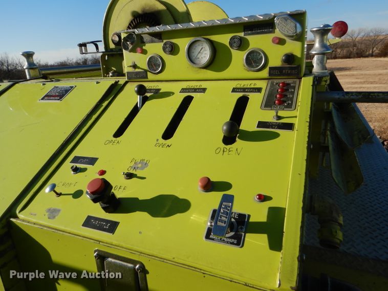 image for item DF7337 1978 International Loadstar 1700 pumper truck