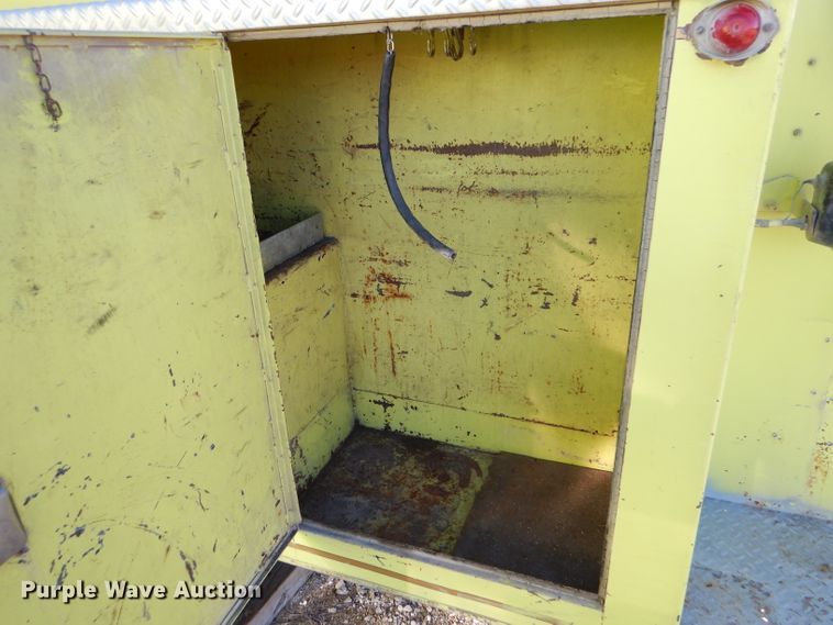 image for item DF7337 1978 International Loadstar 1700 pumper truck