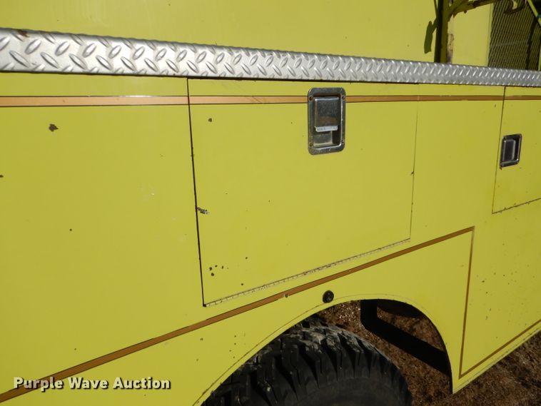 image for item DF7337 1978 International Loadstar 1700 pumper truck