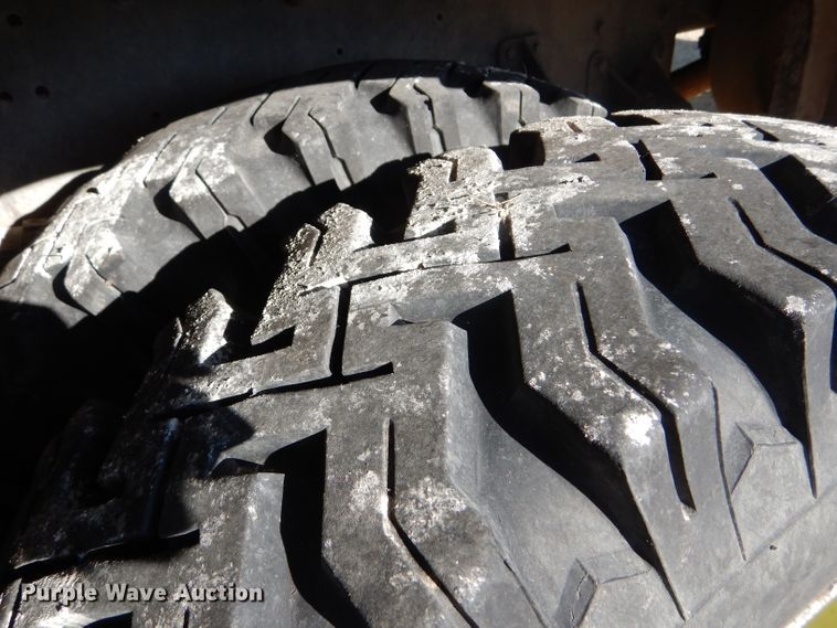 image for item DF7337 1978 International Loadstar 1700 pumper truck