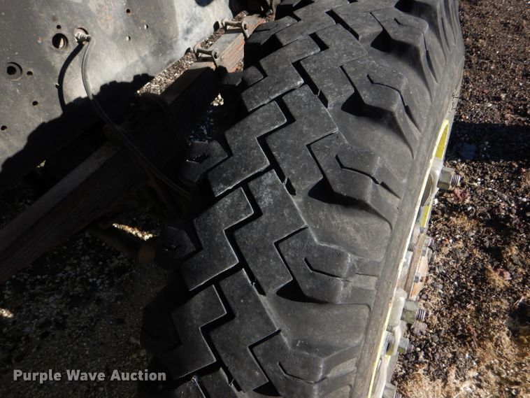 image for item DF7337 1978 International Loadstar 1700 pumper truck