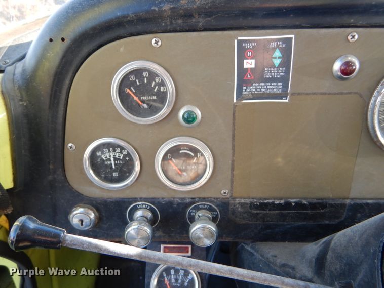 image for item DF7338 1978 International Loadstar 1700 pumper truck