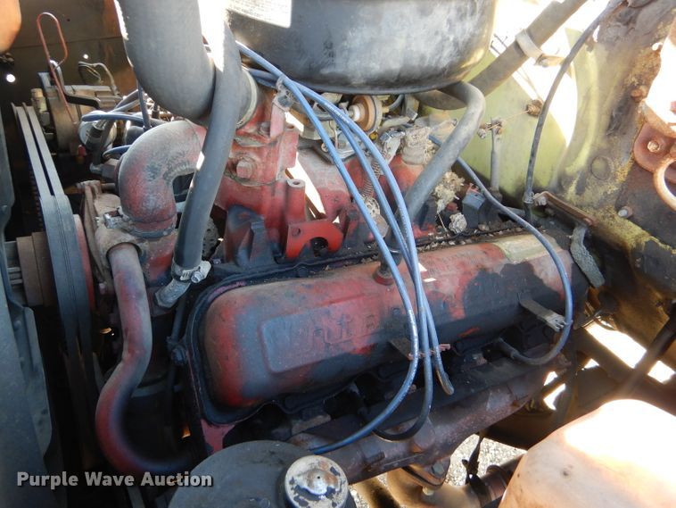 image for item DF7338 1978 International Loadstar 1700 pumper truck