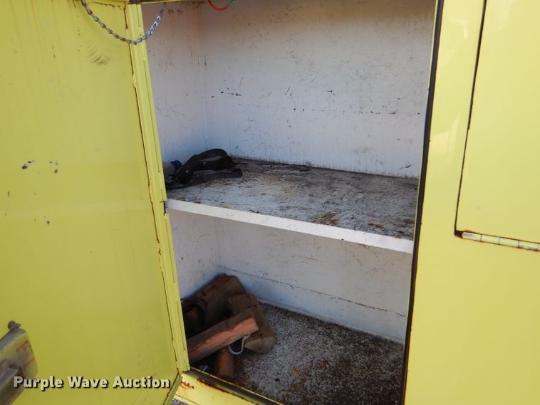 image for item DF7338 1978 International Loadstar 1700 pumper truck