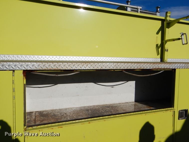 image for item DF7338 1978 International Loadstar 1700 pumper truck