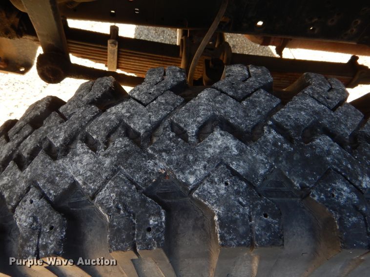 image for item DF7338 1978 International Loadstar 1700 pumper truck