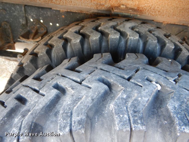 image for item DF7338 1978 International Loadstar 1700 pumper truck