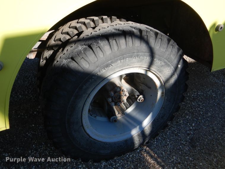 image for item DF7338 1978 International Loadstar 1700 pumper truck