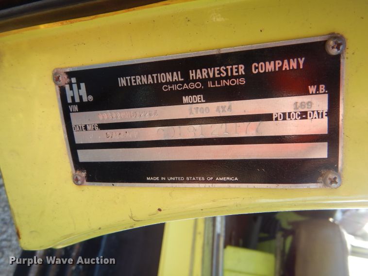 image for item DF7338 1978 International Loadstar 1700 pumper truck