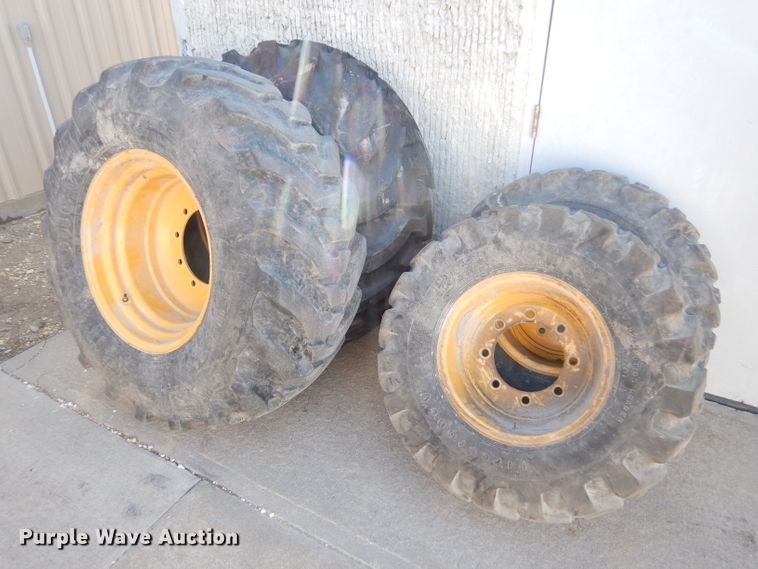 image for item DF7339 (4) tires and wheels