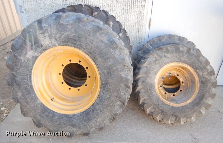 image for item DF7339 (4) tires and wheels