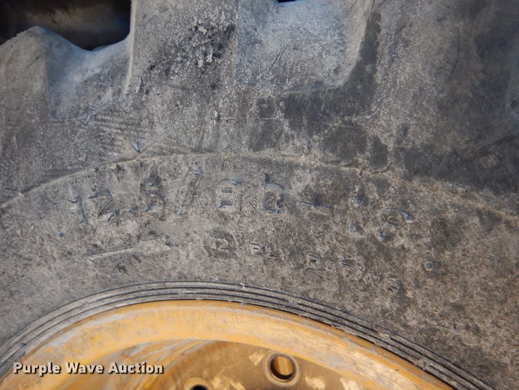 image for item DF7339 (4) tires and wheels