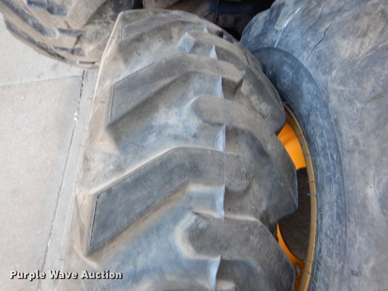 image for item DF7339 (4) tires and wheels