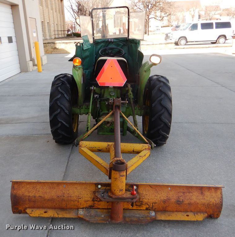 image for item DF7341 1968 John Deere 1020 tractor