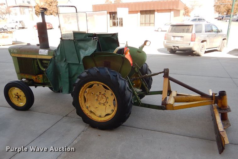 image for item DF7341 1968 John Deere 1020 tractor