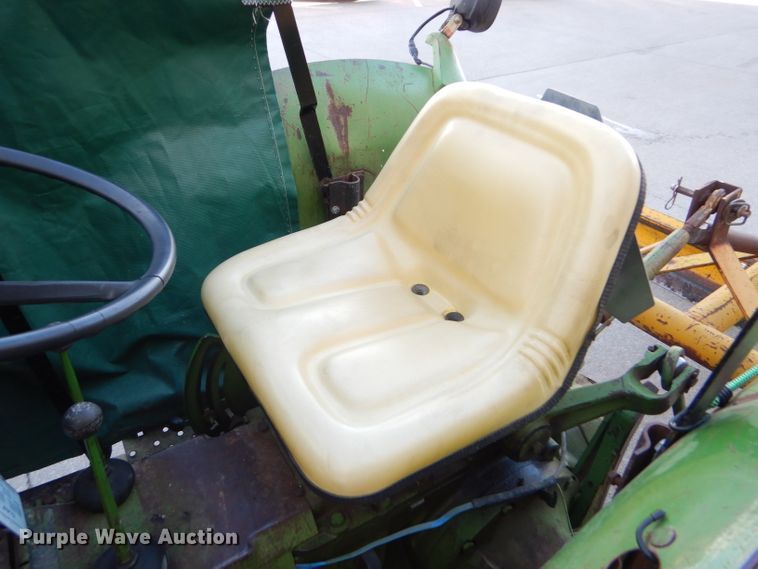 image for item DF7341 1968 John Deere 1020 tractor