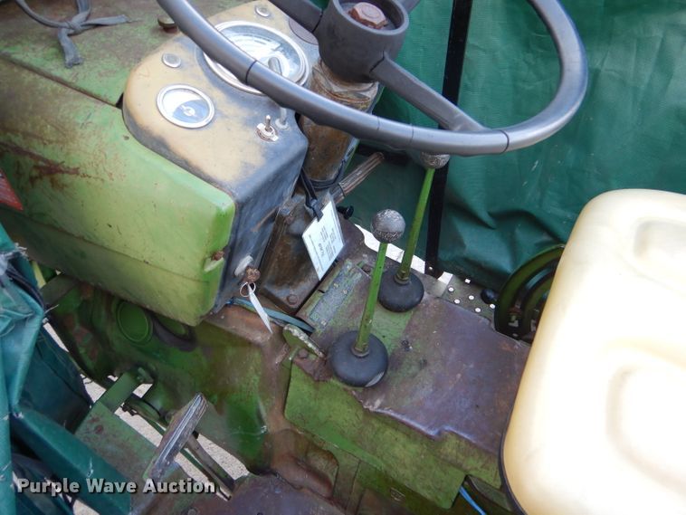 image for item DF7341 1968 John Deere 1020 tractor