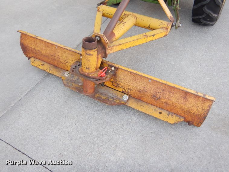 image for item DF7341 1968 John Deere 1020 tractor