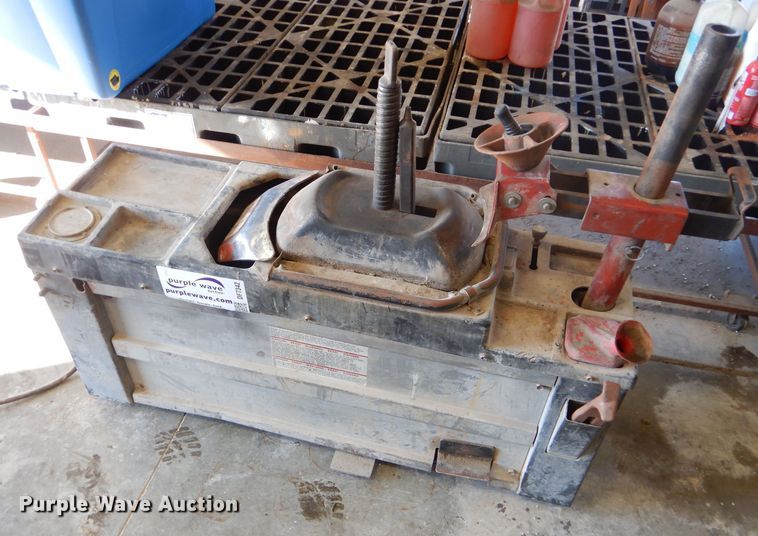 image for item DF7342 Coats 40-40S tire machine