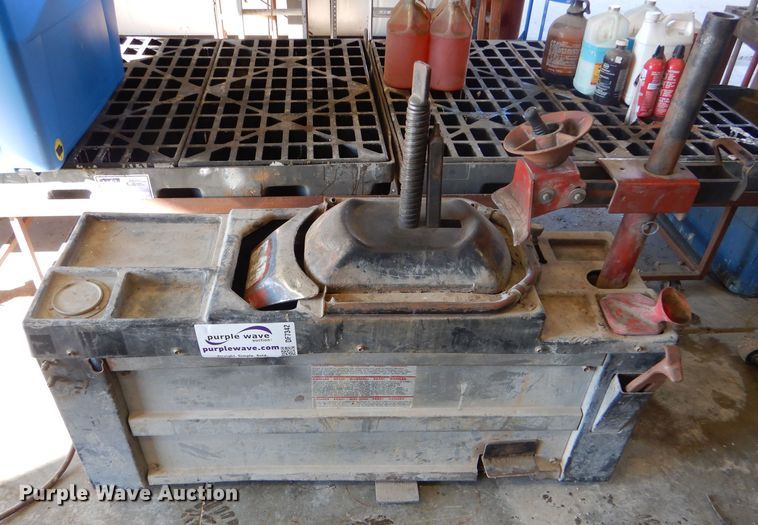 image for item DF7342 Coats 40-40S tire machine