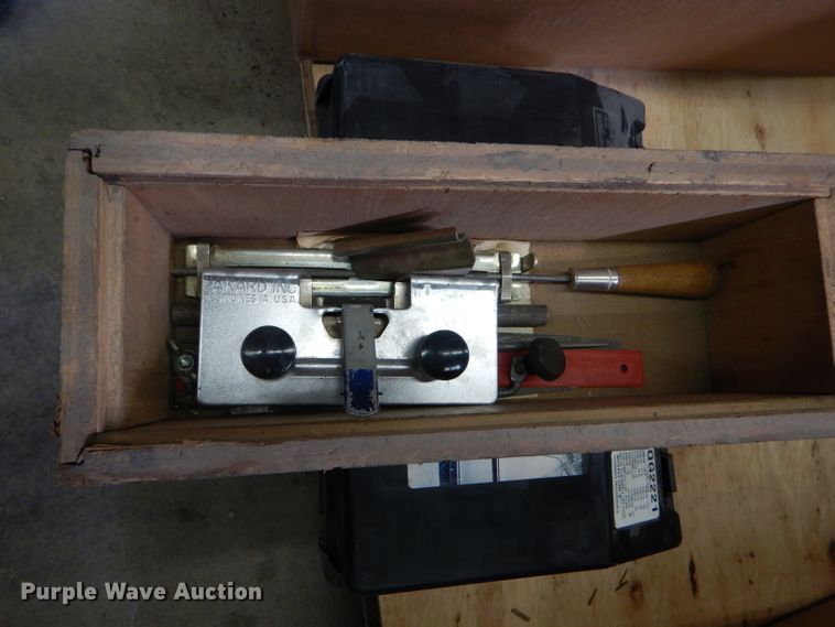 image for item DF7345 Tools