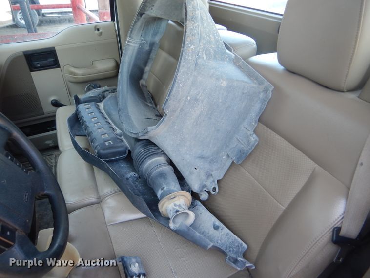 image for item DF7346 2005 Ford F150 XL pickup truck