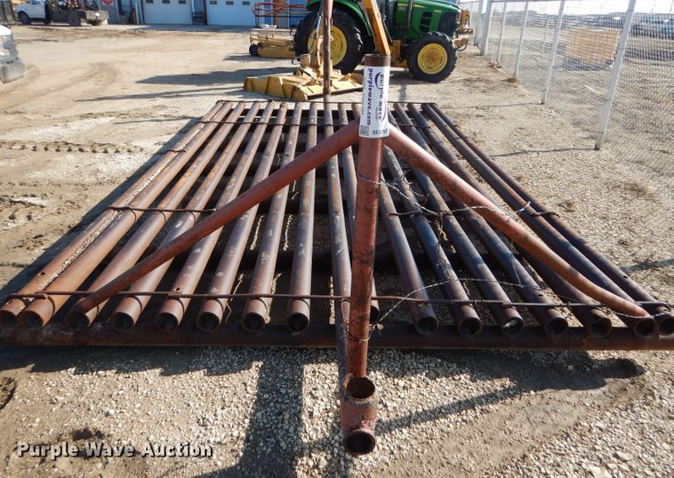 image for item DF7347 Livestock crossing guard