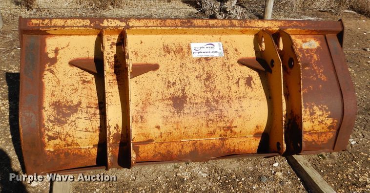 image for item DF7351 Gannon 580L loader bucket