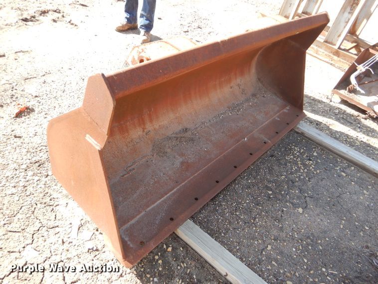 image for item DF7351 Gannon 580L loader bucket