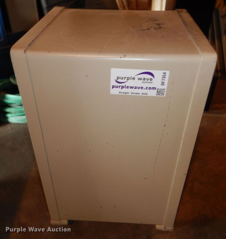 image for item DF7354 Yale combination safe