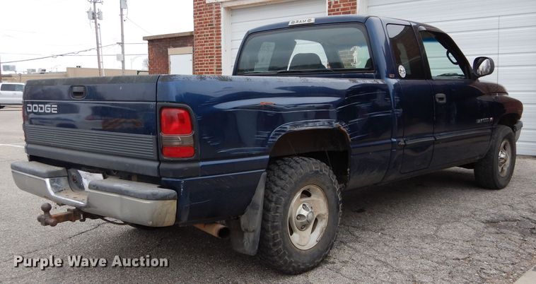 image for item DH3679 2001 Dodge Ram 1500 Quad Cab pickup truck