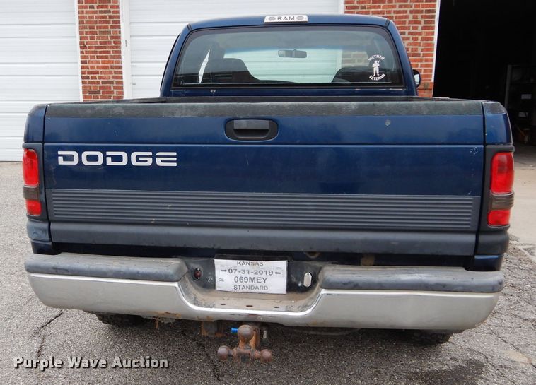 image for item DH3679 2001 Dodge Ram 1500 Quad Cab pickup truck