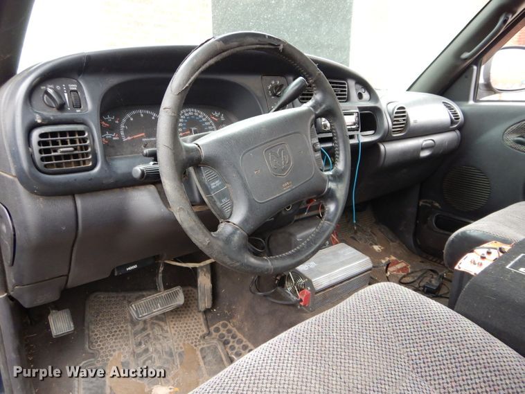 image for item DH3679 2001 Dodge Ram 1500 Quad Cab pickup truck