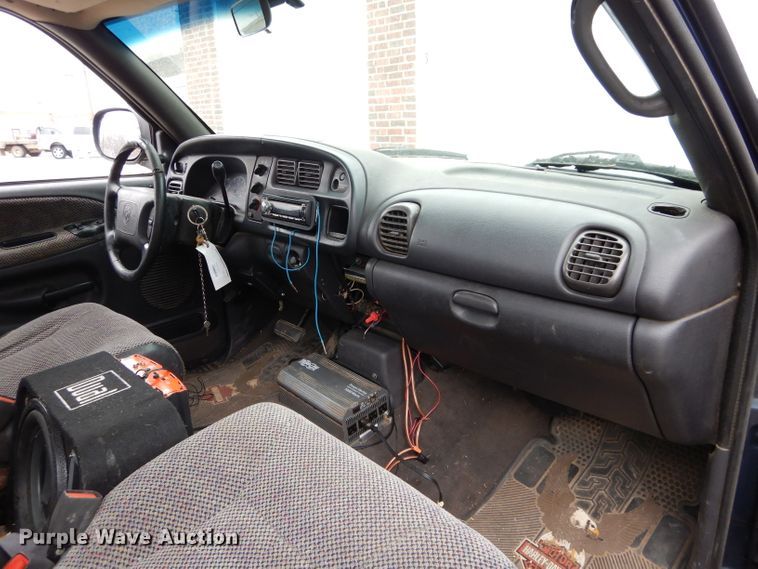 image for item DH3679 2001 Dodge Ram 1500 Quad Cab pickup truck