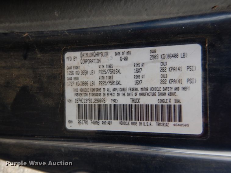 image for item DH3679 2001 Dodge Ram 1500 Quad Cab pickup truck