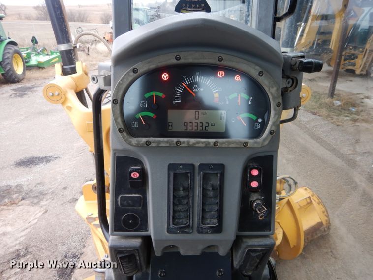 image for item DH3680 2010 Caterpillar 120M motor grader